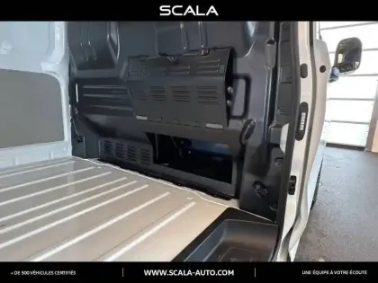 Photo 10 Volkswagen Transporter  VAN BUSINESS L1H1 2.0 TDI 150 BVM6