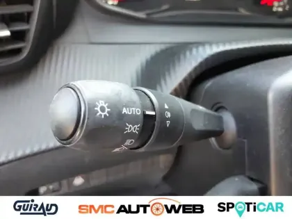 Photo 36 Peugeot 208  PureTech 100 S&S BVM6