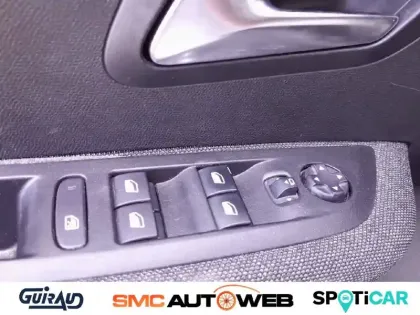Photo 33 Peugeot 208  PureTech 100 S&S BVM6