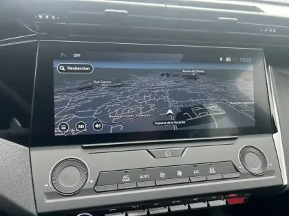 Photo 20 Peugeot 308  Hybrid 136 e-DCS6