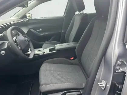 Photo 10 Peugeot 308  Hybrid 136 e-DCS6