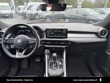 Photo 7 Alfa Romeo Tonale  1.5 Hybrid 130 ch TCT7