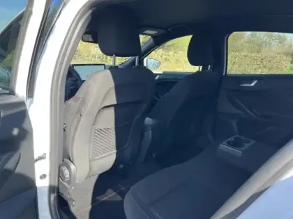 Photo 26 Ford Focus  1.0 EcoBoost mHEV 155ch ST-Line X Powershift