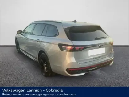 Photo 16 Volkswagen Passat  SW 1.5 eHybrid 272ch R-Line DSG6