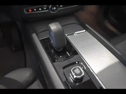 Photo 25 Volvo Xc60  T6 Hybride Rechargeable 253 + 145ch Plus Style Dark Geartronic 8 AWD