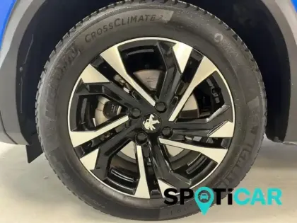 Photo 11 Peugeot 2008  e- 136ch Allure