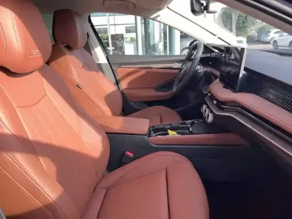 Photo 6 Skoda Superb Combi 1.5 TSI mHEV 150 ch ACT DSG7 Laurin & Klement