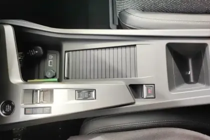 Photo 63 Peugeot 308  Electrique 54 kWh 156ch