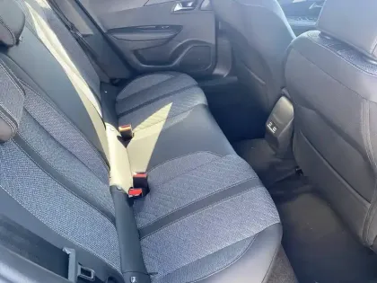 Photo 22 Peugeot 2008  Electrique 54 kWh 156 ch