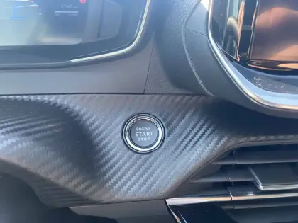 Photo 27 Peugeot 2008  Electrique 54 kWh 156 ch