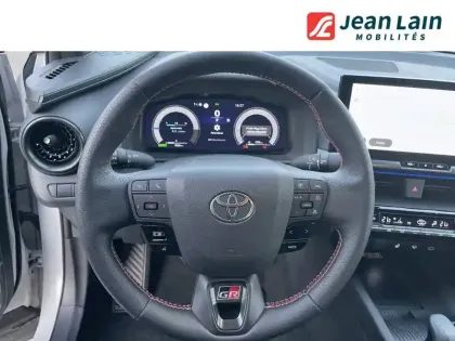 Photo 11 Toyota C-HR  Hybride 200