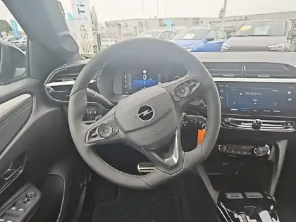 Photo 8 Opel Corsa  1.2 Turbo Hybrid 100 ch e-DCT6