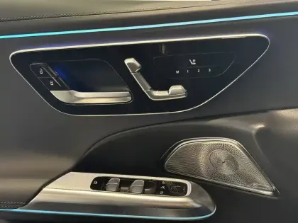 Photo 57 Mercedes Classe E  Break 220 d 9G-Tronic