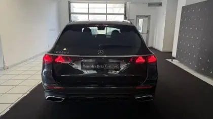 Photo 42 Mercedes Classe E  Break 220 d 9G-Tronic