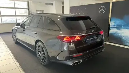 Photo 47 Mercedes Classe E  Break 220 d 9G-Tronic