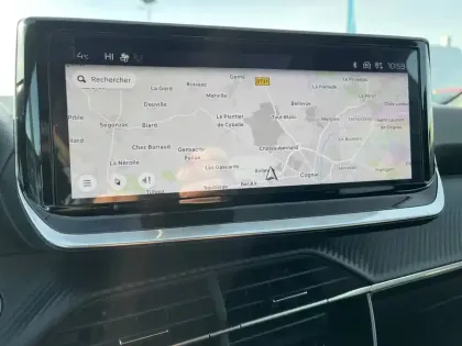 Photo 20 Peugeot 2008  Hybrid 136 e-DCS6