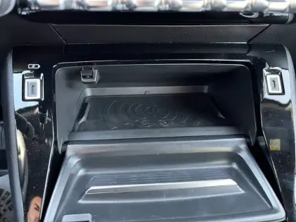 Photo 22 Peugeot 2008  Hybrid 136 e-DCS6