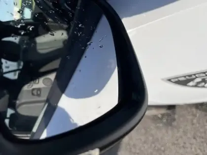 Photo 35 Peugeot 2008  Hybrid 136 e-DCS6