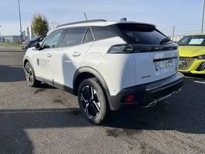 Photo 6 Peugeot 2008  Hybrid 136 e-DCS6