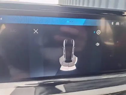 Photo 37 Peugeot 208  Hybrid 100 e-DCS6