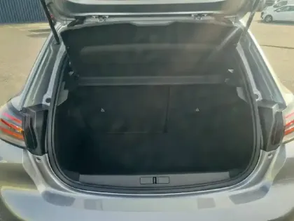 Photo 25 Peugeot 208  Hybrid 100 e-DCS6