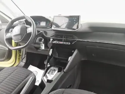 Photo 27 Peugeot 208  Hybrid 100 e-DCS6