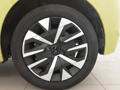 Photo 30 Peugeot 208  Hybrid 100 e-DCS6