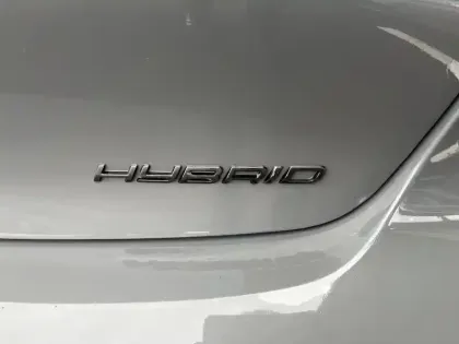 Photo 10 Peugeot 208  Hybrid 136 e-DCS6