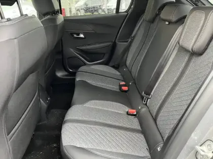 Photo 17 Peugeot 208  Hybrid 136 e-DCS6