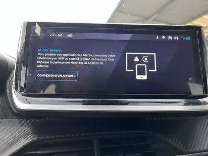 Photo 31 Peugeot 208  Hybrid 136 e-DCS6