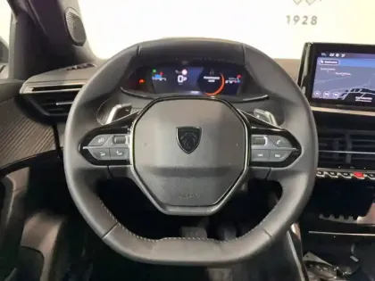 Photo 15 Peugeot 2008  PureTech 130 S&S EAT8