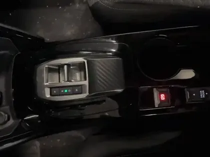 Photo 50 Peugeot 2008  PureTech 130 S&S EAT8