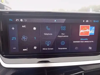 Photo 19 Peugeot 208  Hybrid 100 e-DCS6