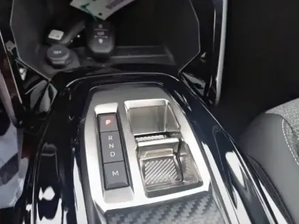 Photo 13 Peugeot 208  Hybrid 100 e-DCS6