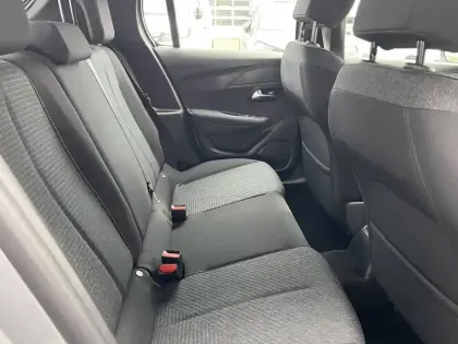 Photo 15 Peugeot 208  Hybrid 100 e-DCS6