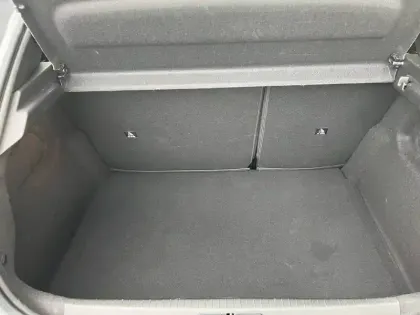 Photo 37 Peugeot 208  Hybrid 100 e-DCS6