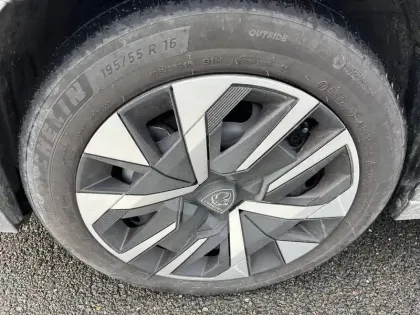 Photo 6 Peugeot 208  Hybrid 100 e-DCS6