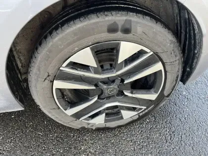 Photo 40 Peugeot 208  100 S&S BVM6