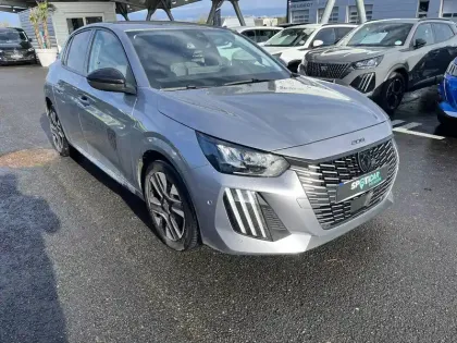 Photo 34 Peugeot 208  100 S&S BVM6