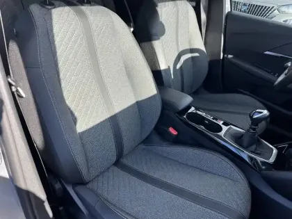 Photo 44 Peugeot 208  100 S&S BVM6