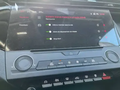 Photo 21 Peugeot 308  Hybrid 136 e-DCS6