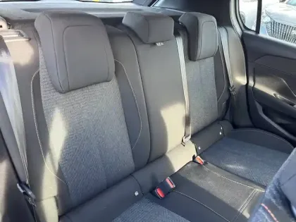 Photo 15 Peugeot 308  Hybrid 136 e-DCS6