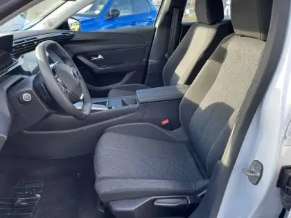 Photo 11 Peugeot 308  Hybrid 136 e-DCS6