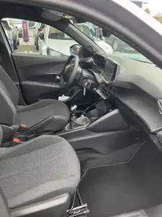 Photo 34 Peugeot 2008  100 S&S BVM6