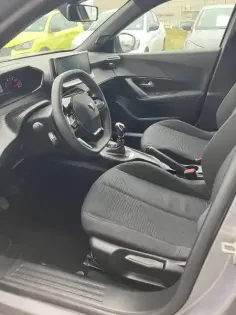 Photo 28 Peugeot 2008  100 S&S BVM6