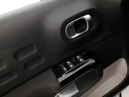 Photo 19 Citroën C3 Gén. III Ph2 Shine 5