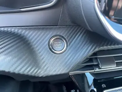 Photo 41 Peugeot 208  100 S&S BVM6