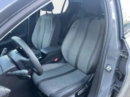 Photo 31 Peugeot 208  100 S&S BVM6