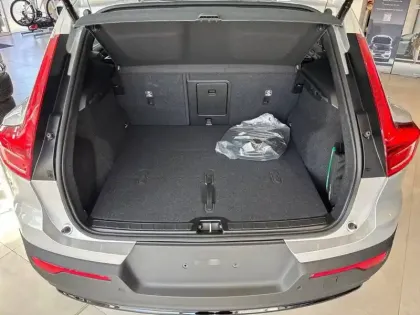 Photo 40 Volvo Ex40  Single Extended Range 252 ch 1EDT