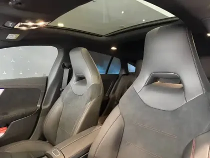 Photo 71 Mercedes CLA  Shooting Brake 250 e 8G-DCT